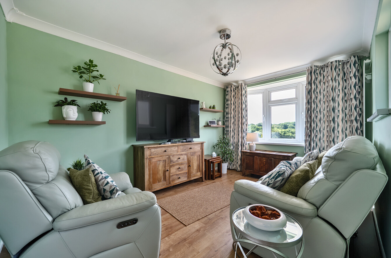 Springford Crescent, Lordswood, Southampton, Hampshire, SO16 - Charters