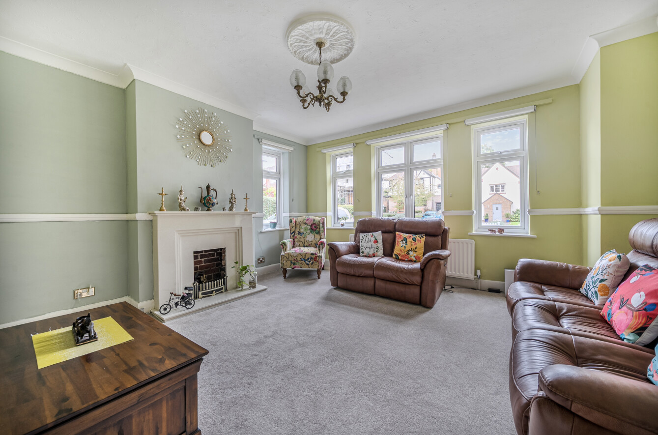 Saxholm Way, Bassett, Southampton, Hampshire, SO16