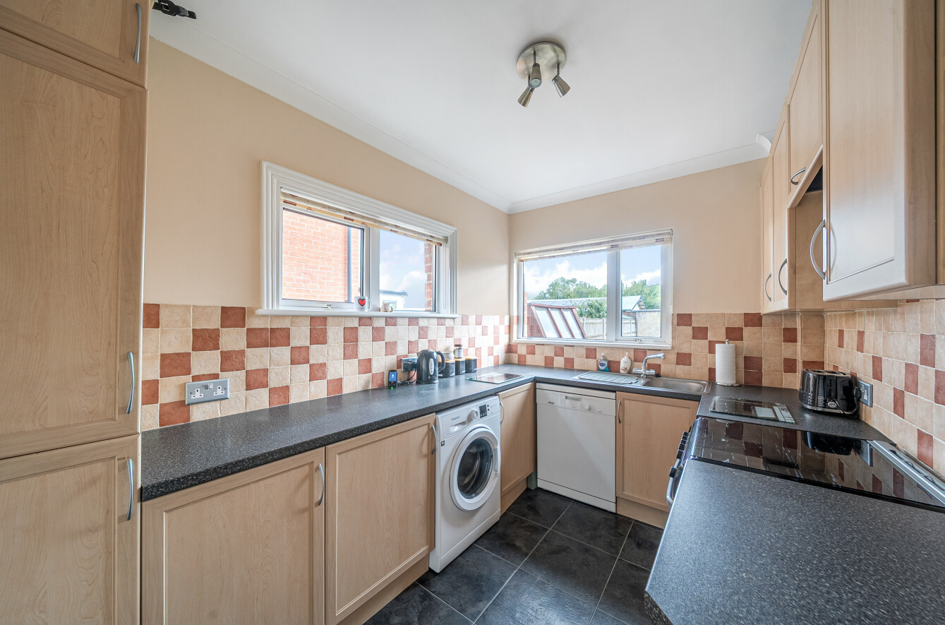 Wilton Crescent, Upper Shirley, Southampton, Hampshire, SO15 - Charters