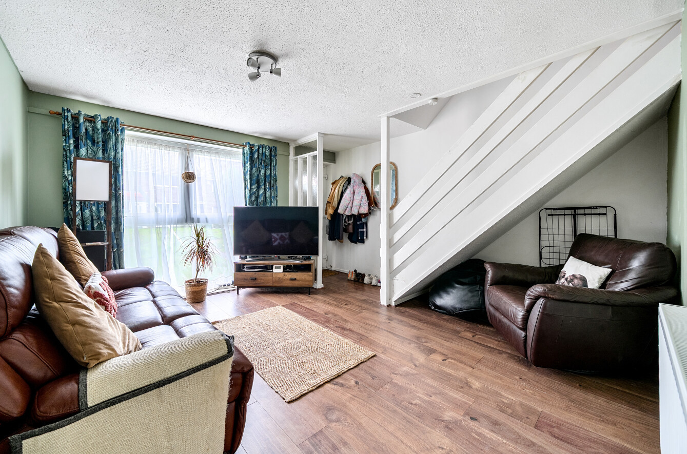 Harrier Close, Lordswood, Southampton, Hampshire, SO16 - Charters