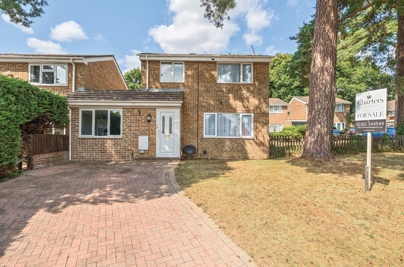 Plover Close, Lordswood, Southampton, Hampshire, SO16