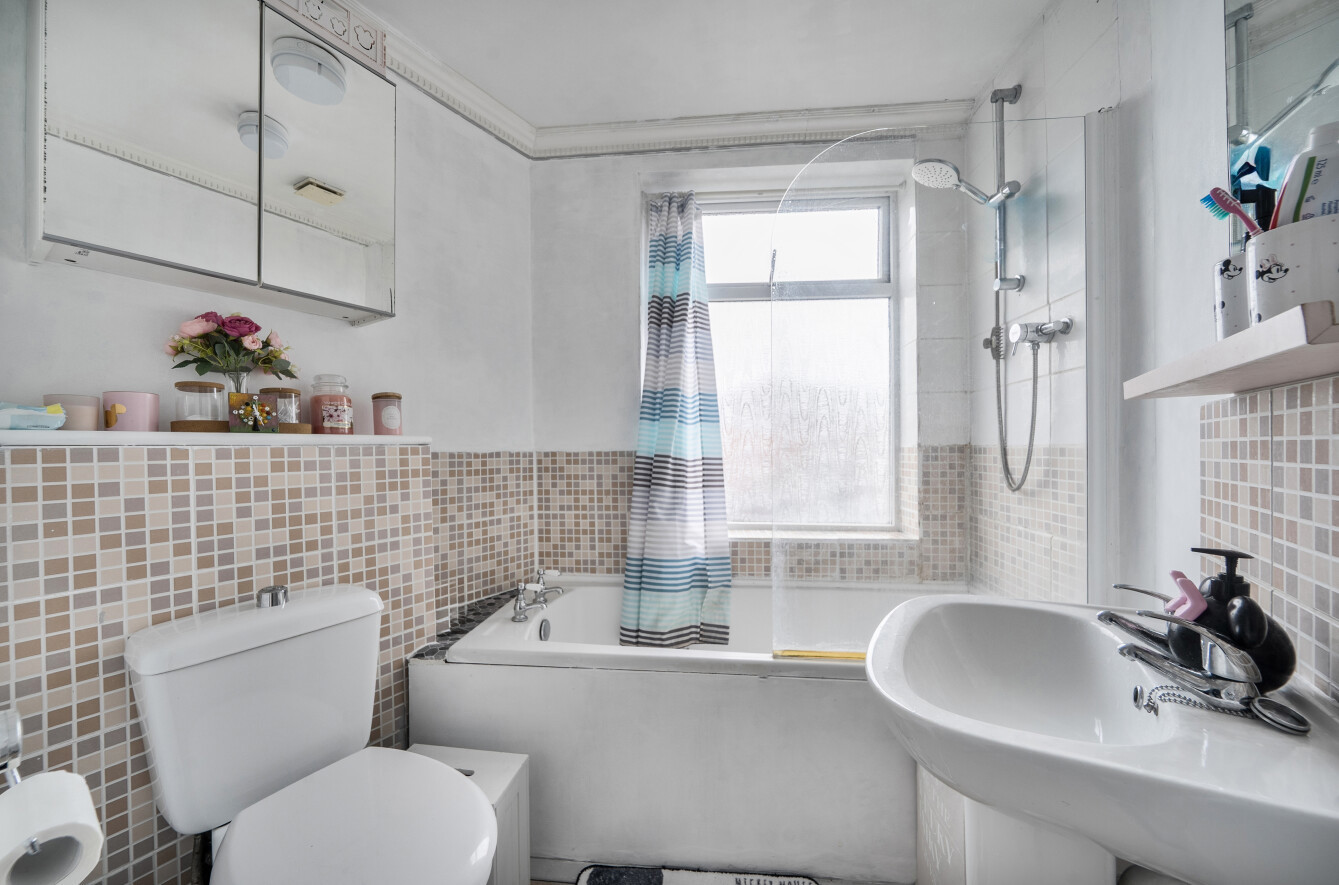 Upper Shirley Avenue, Upper Shirley, Southampton, Hampshire, SO15