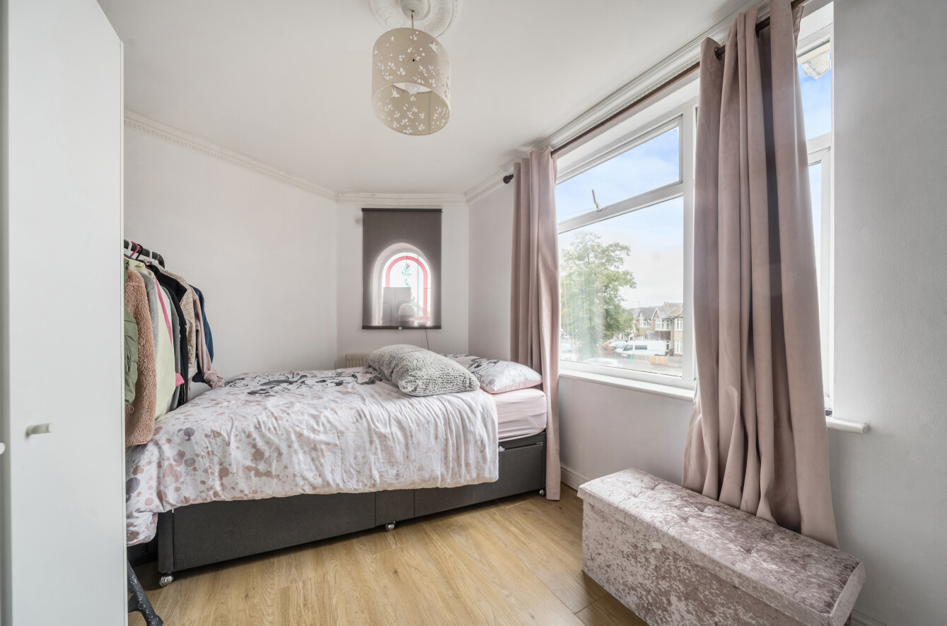 Upper Shirley Avenue, Upper Shirley, Southampton, Hampshire, SO15 - Charters