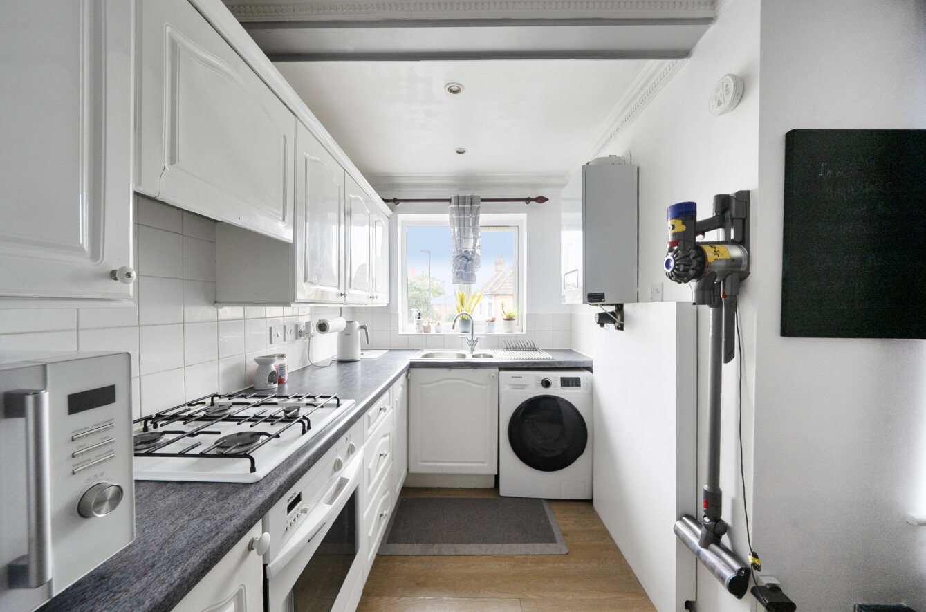 Upper Shirley Avenue, Upper Shirley, Southampton, Hampshire, SO15 - Charters