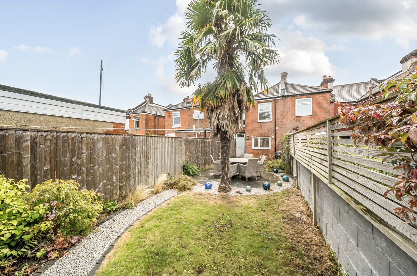 Ampthill Road, Freemantle, Southampton, Hampshire, SO15