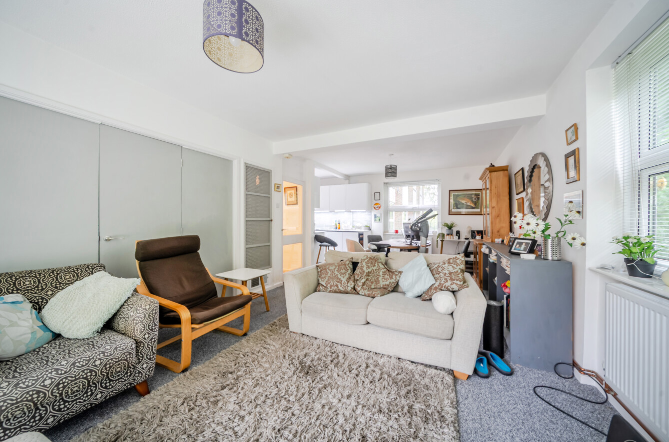 Lingwood Close, Bassett, Southampton, Hampshire, SO16 - Charters