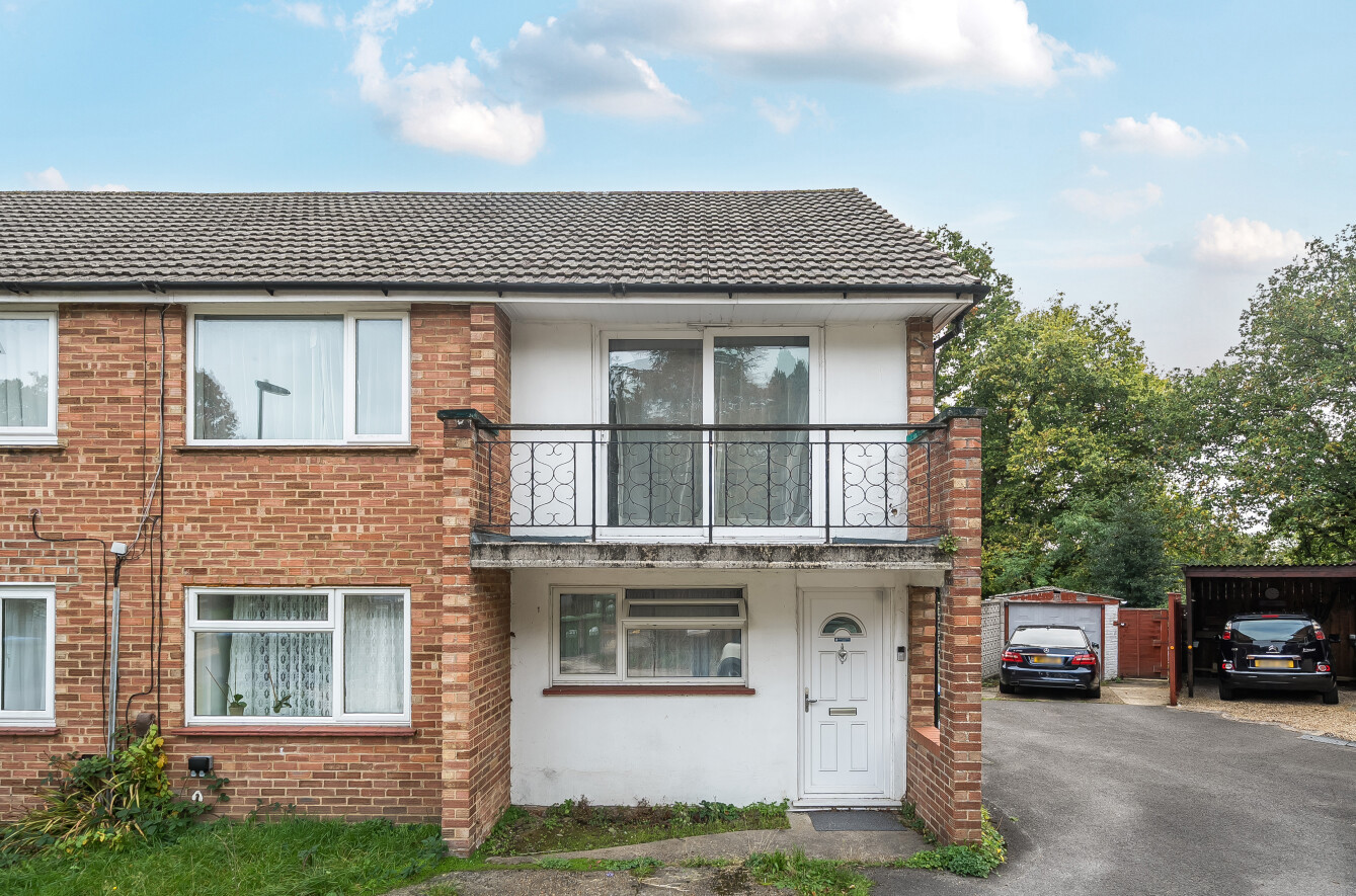Courtland Gardens, Bassett, Southampton, Hampshire, SO16 - Charters