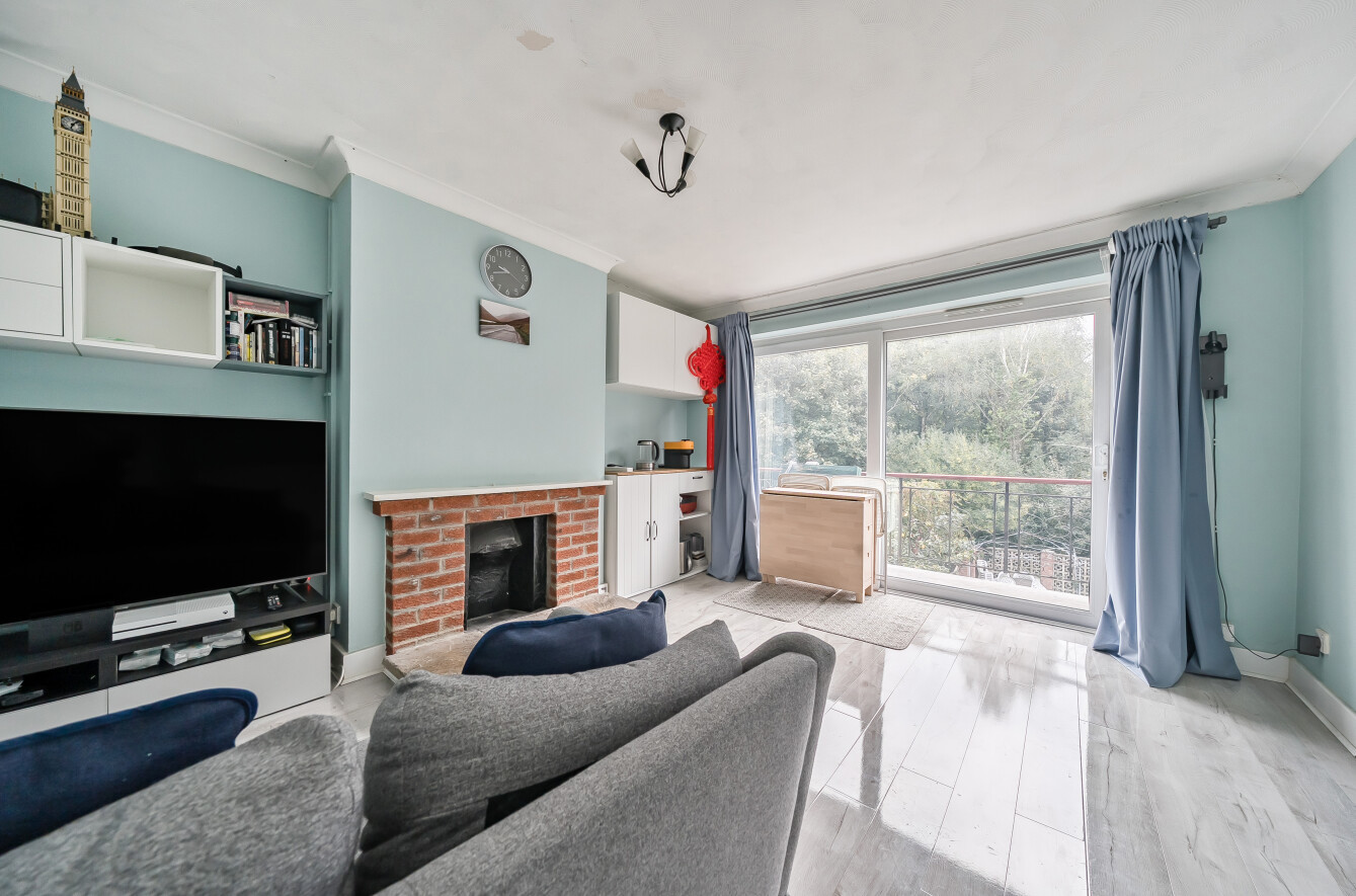 Courtland Gardens, Bassett, Southampton, Hampshire, SO16 - Charters