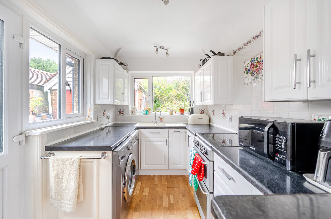 Raymond Road, Upper Shirley, Southampton, Hampshire, SO15 - Charters