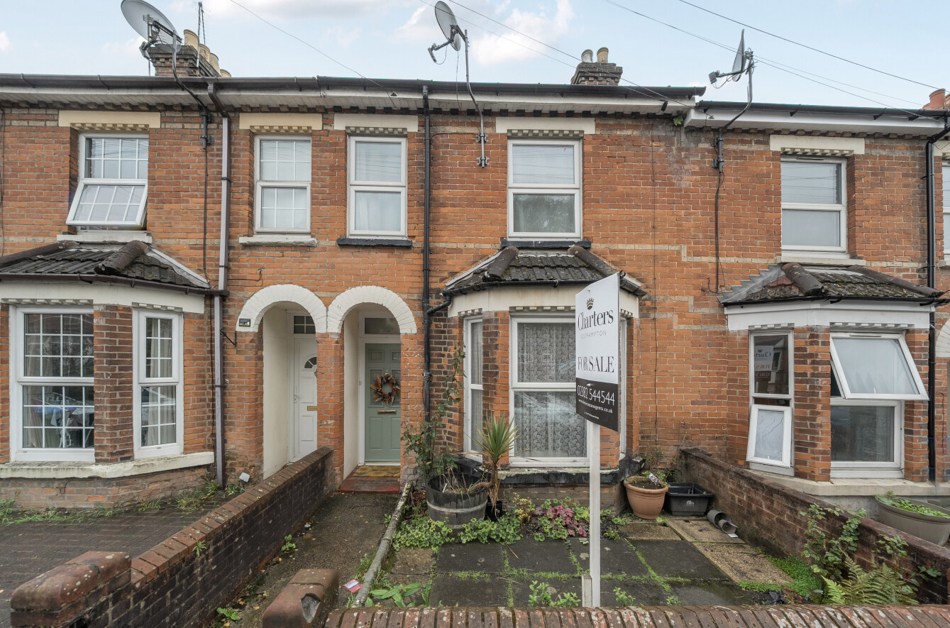 Testwood Road, Freemantle, Southampton, Hampshire, SO15 - Charters