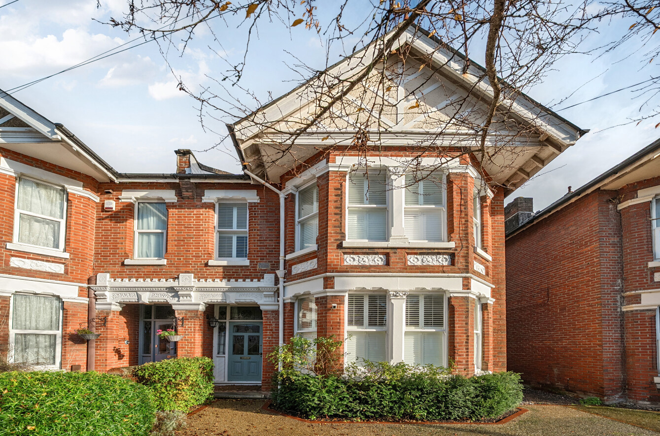 Thornbury Avenue, Shirley, Southampton, Hampshire, SO15