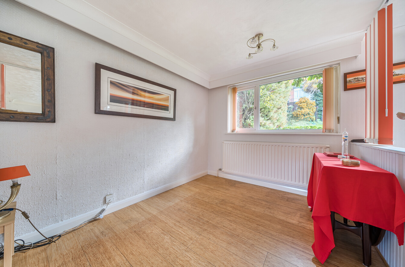 Lingwood Close, Bassett, Southampton, Hampshire, SO16 Lingwood Close, Bassett, Southampton, Hampshire, SO16 - Charters