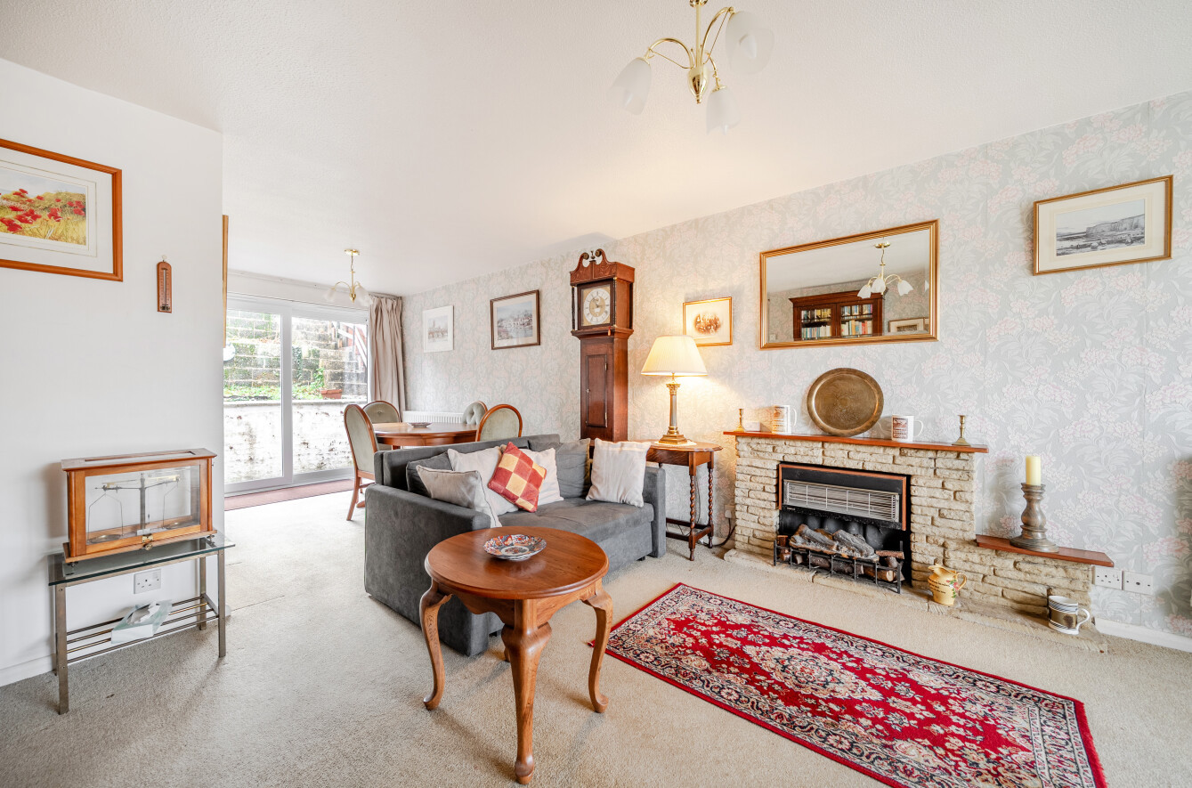 Oakwood Drive, Lordswood, Southampton, Hampshire, SO16 - Charters