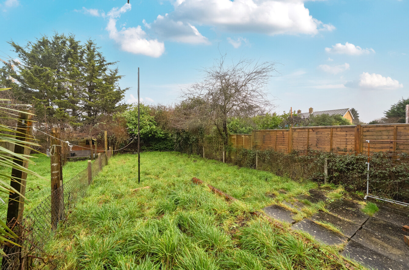 Honeysuckle Road, Bassett Green, Southampton, Hampshire, SO16