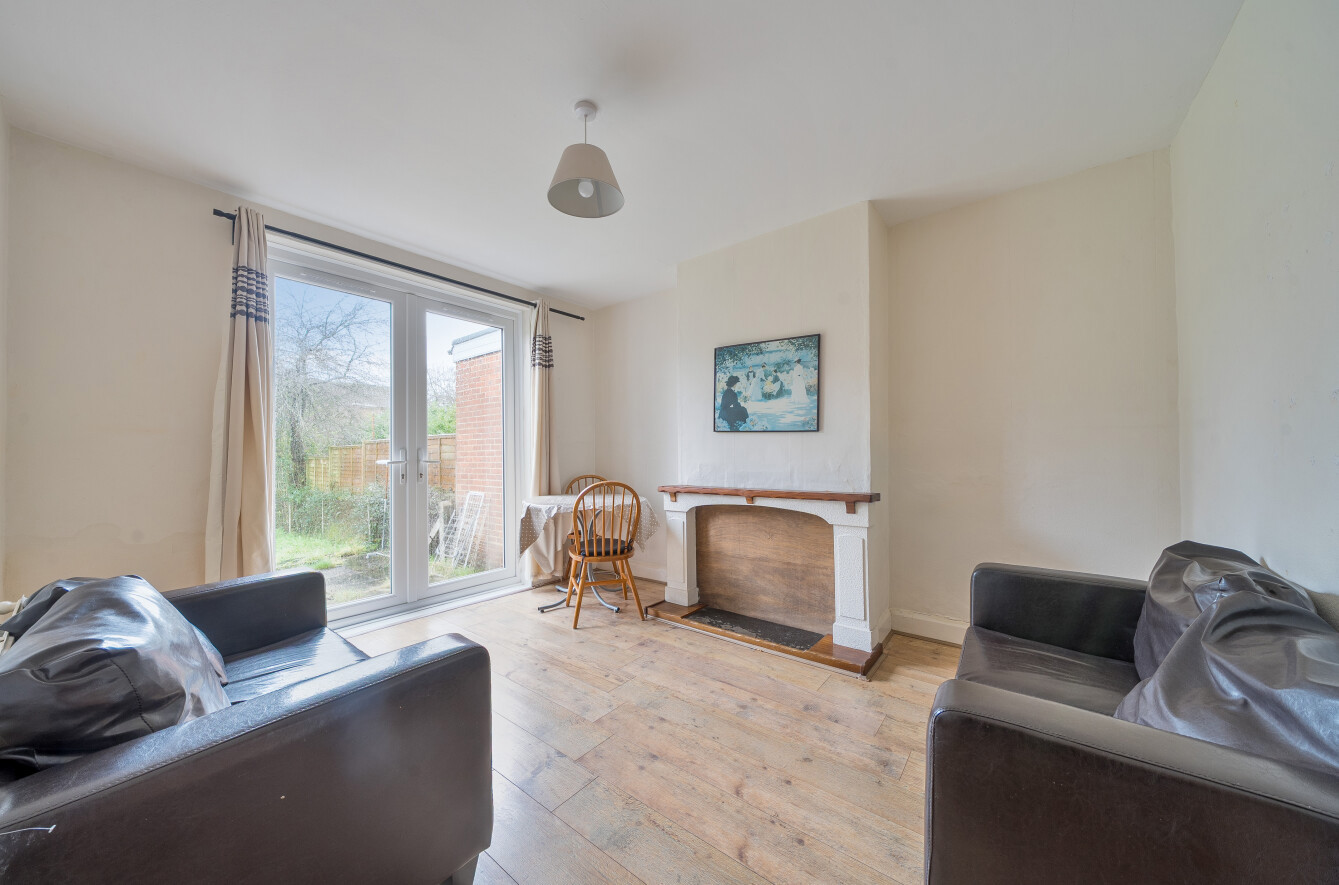 Honeysuckle Road, Bassett Green, Southampton, Hampshire, SO16