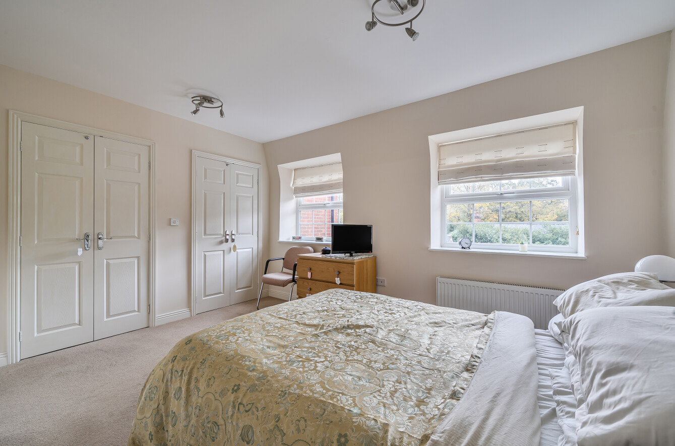 Newitt Place, Bassett, Southampton, Hampshire, SO16 Newitt Place, Bassett, Southampton, Hampshire, SO16 - Charters