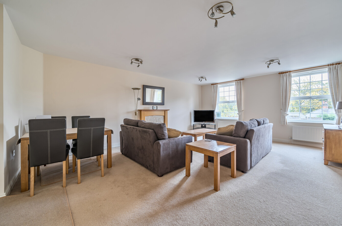 Newitt Place, Bassett, Southampton, Hampshire, SO16 Newitt Place, Bassett, Southampton, Hampshire, SO16 - Charters