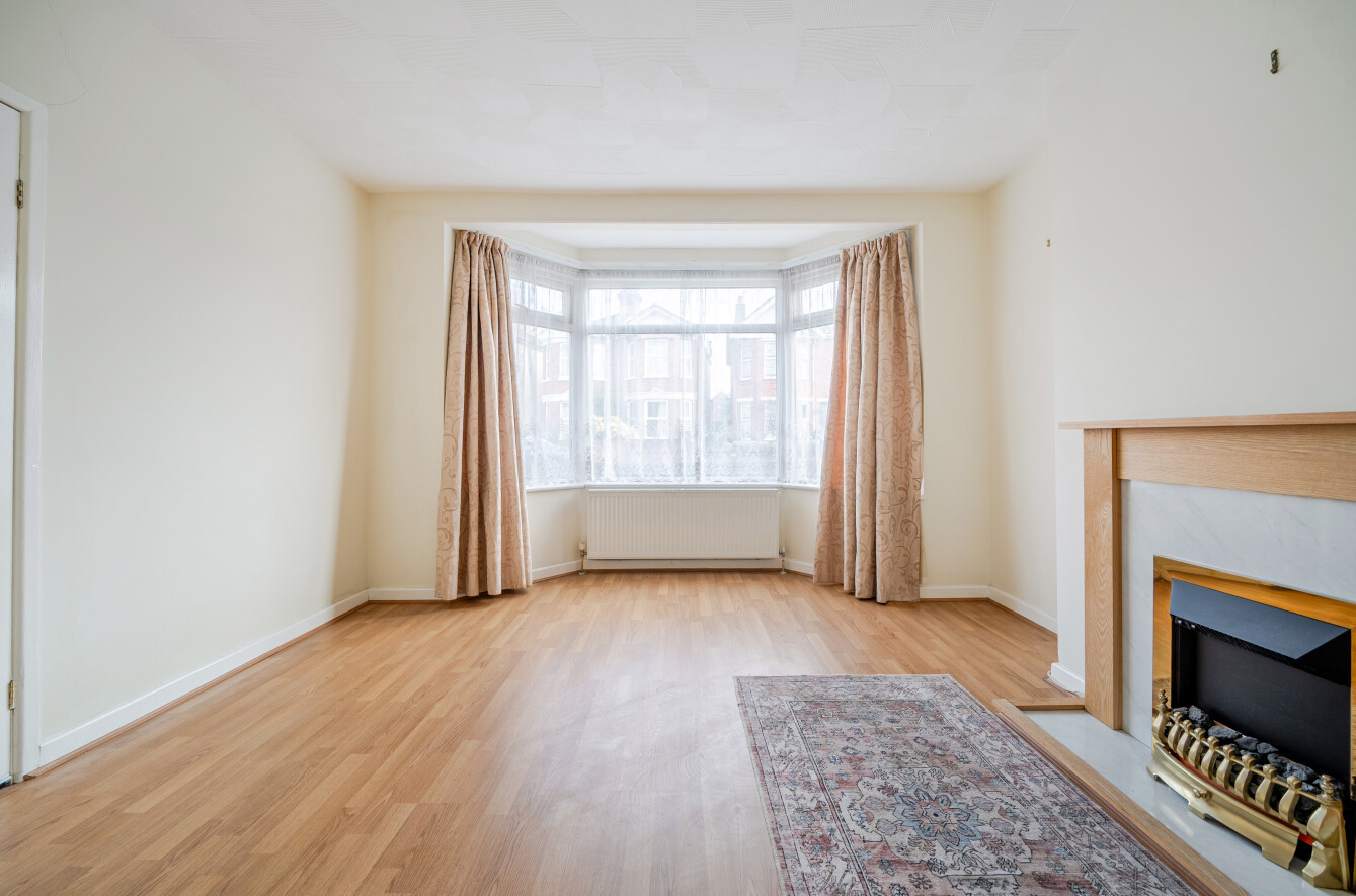 Whitelaw Road, Southampton, Hampshire, SO15 Whitelaw Road, Southampton, Hampshire, SO15 - Charters