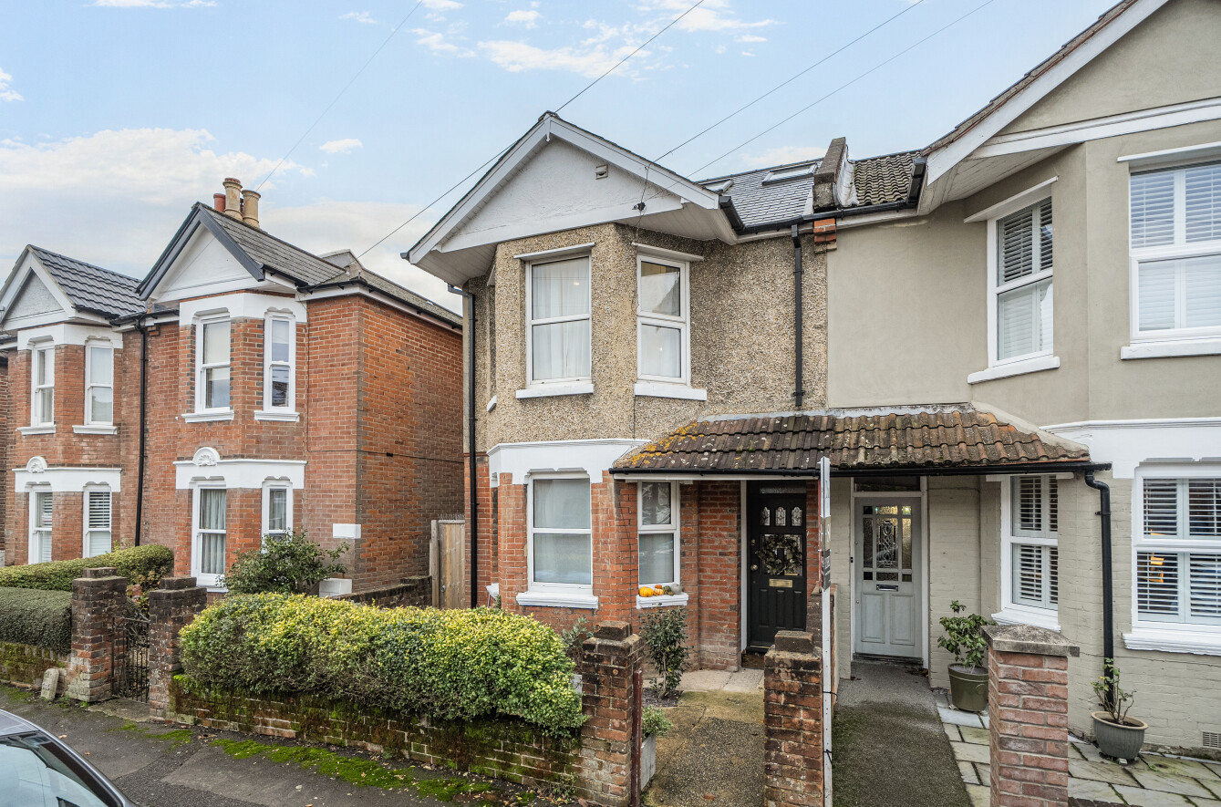 Norfolk Road, Shirley, Southampton, Hampshire, SO15 - Charters