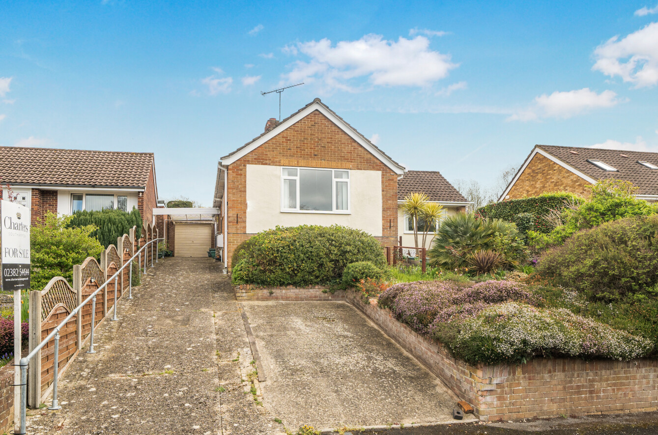 Bassett Green Close, Bassett, Southampton, Hampshire, SO16