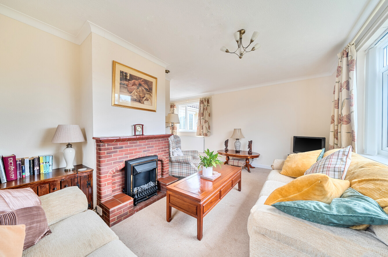 Bassett Green Close, Bassett, Southampton, Hampshire, SO16