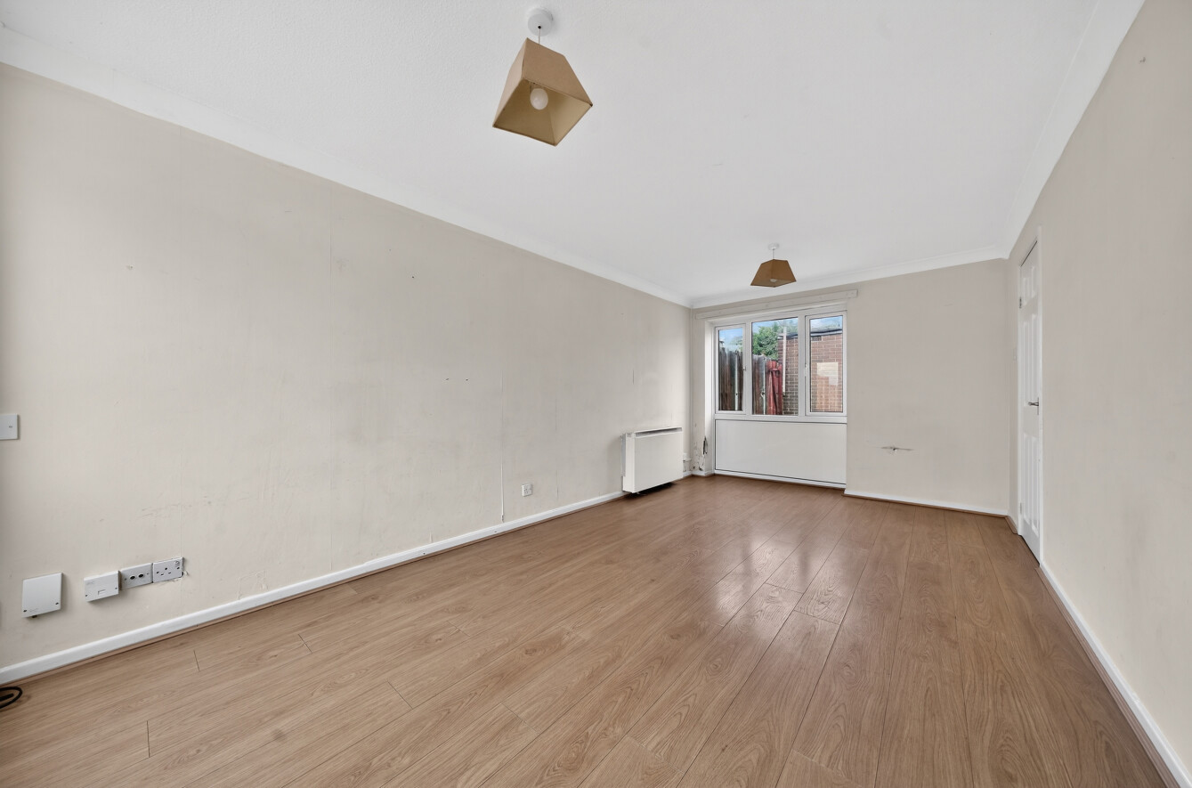 Bonchurch Close, Bassett Green, Southampton, Hampshire, SO16