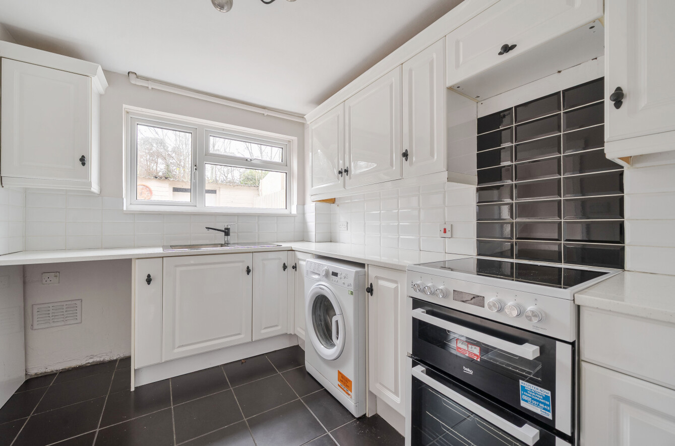 Dale Valley Road, Shirley, Southampton, Hampshire, SO16 Dale Valley Road, Shirley, Southampton, Hampshire, SO16 - Charters