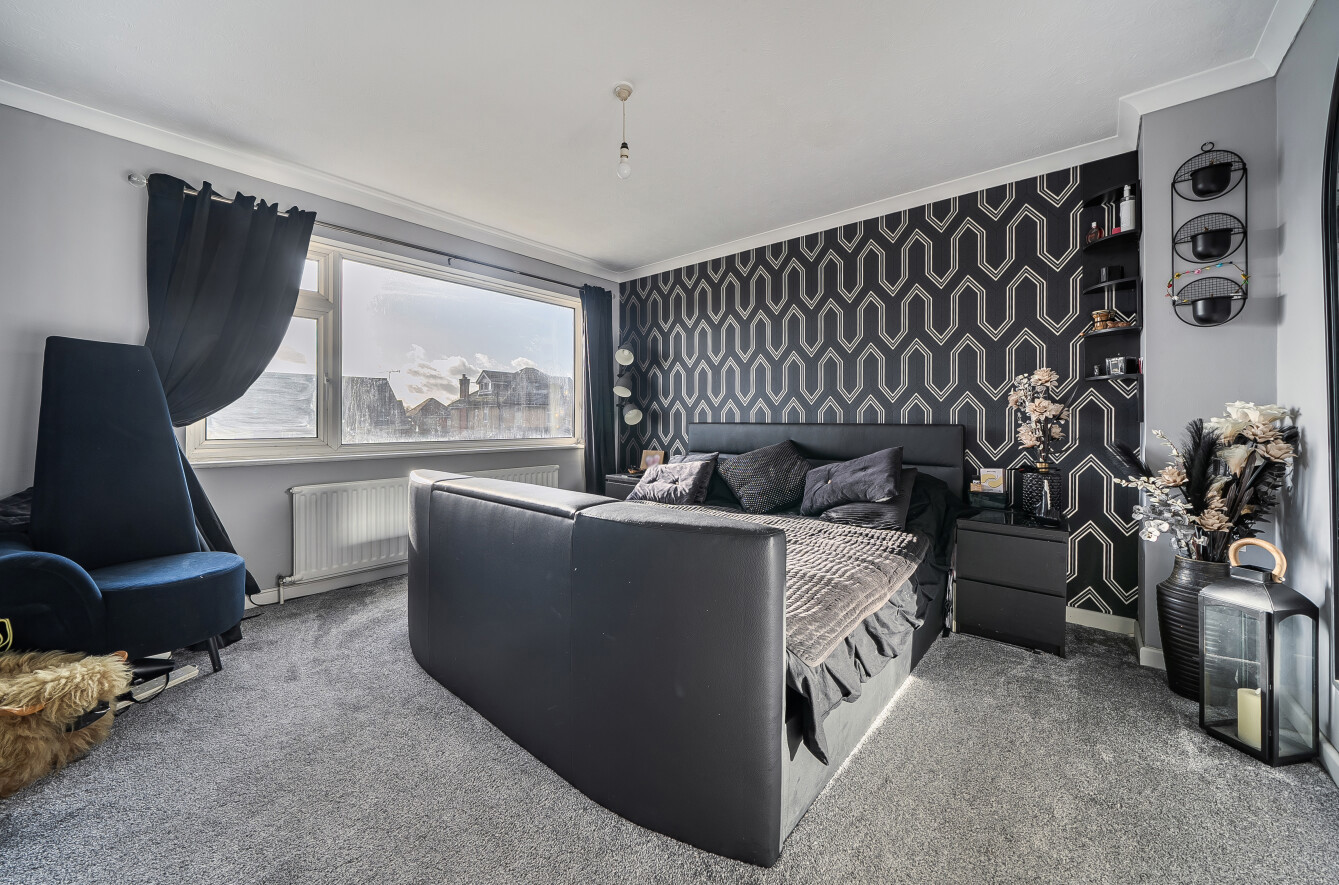 Crabwood Close, Maybush, Southampton, Hampshire, SO16 Crabwood Close, Maybush, Southampton, Hampshire, SO16 - Charters