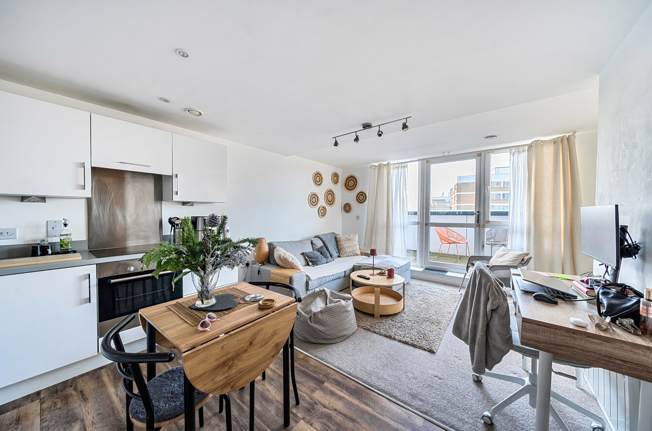 College Street, Southampton, Hampshire, SO14 - Charters