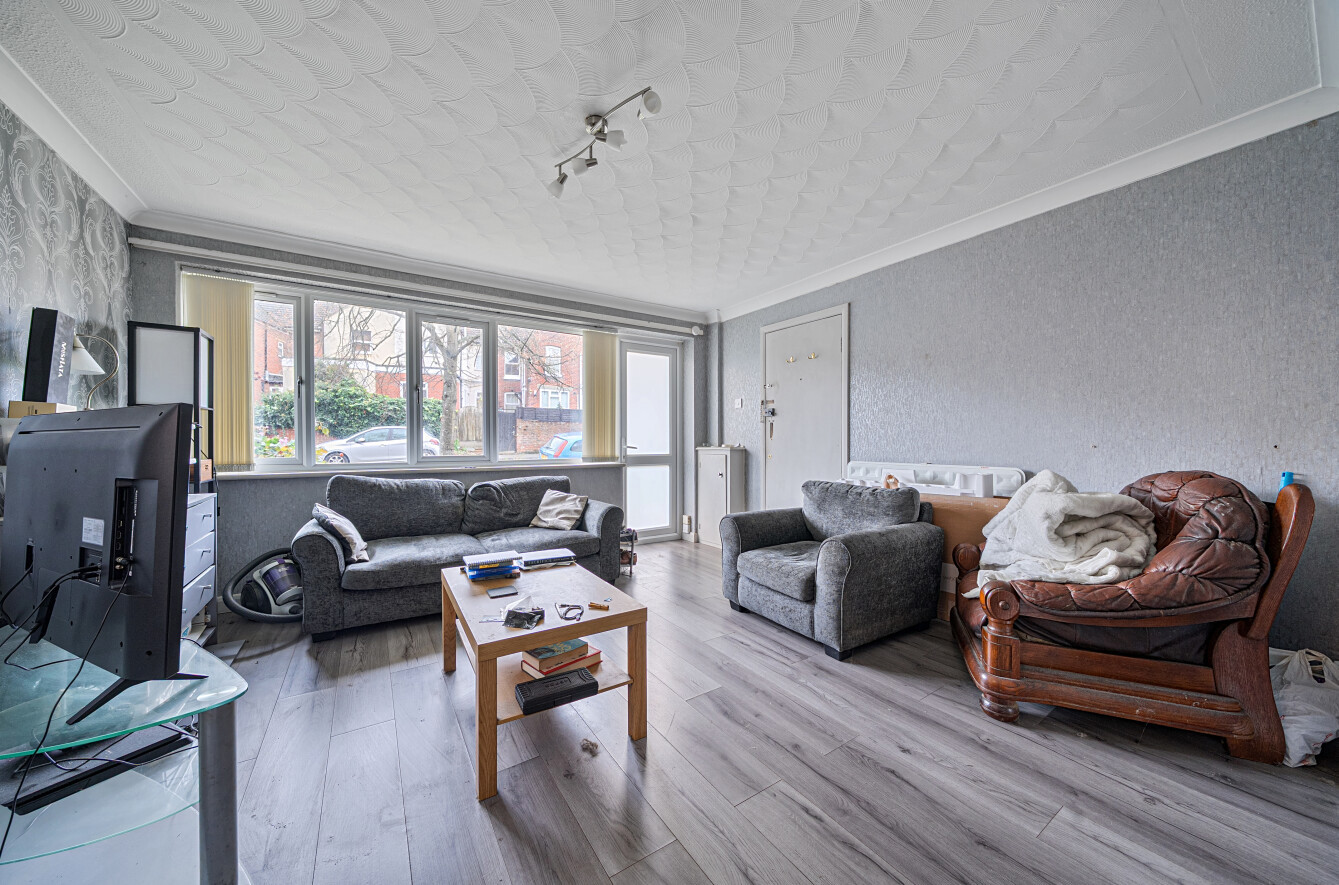 Woodside Road, Portswood, Southampton, Hampshire, SO17 - Charters