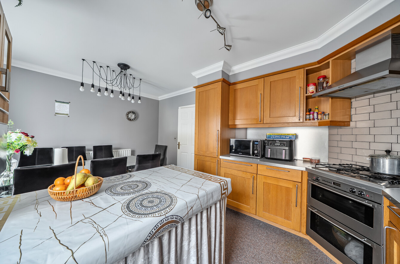 Marshall Square, Banister Park, Southampton, Hampshire, SO15 - Charters