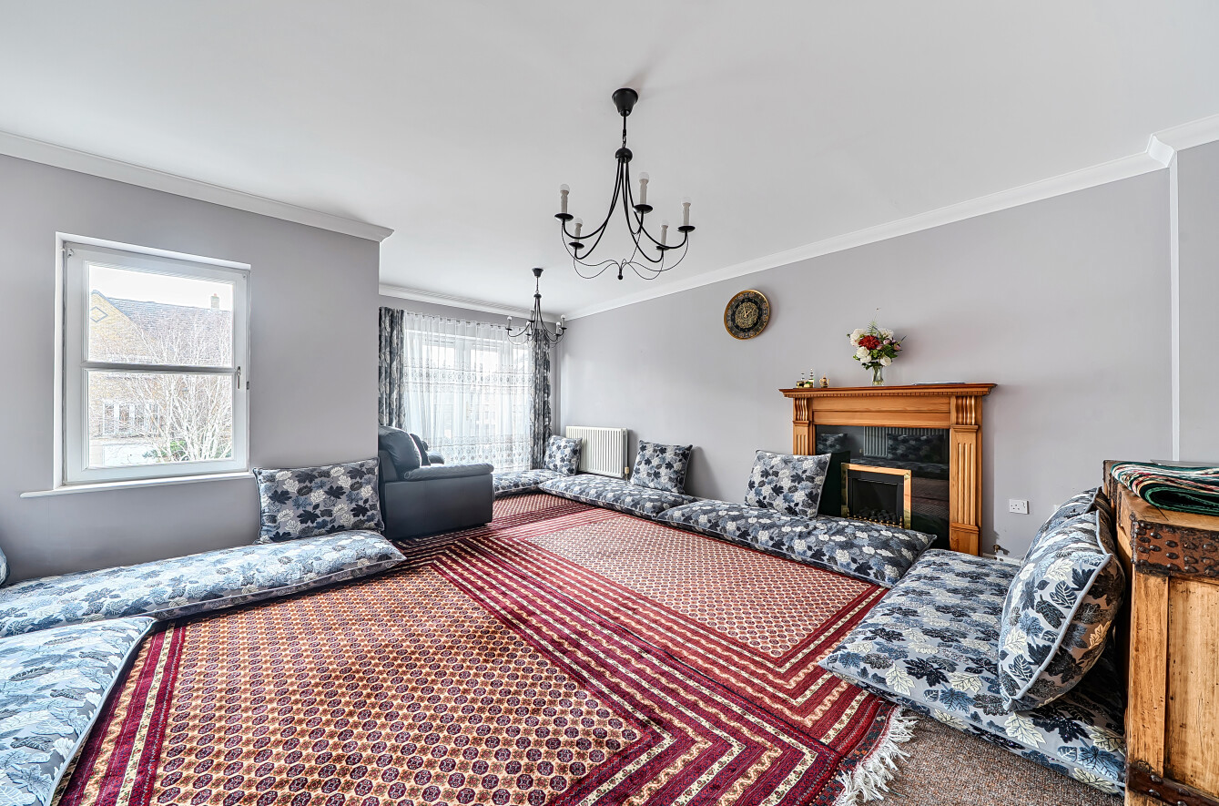 Marshall Square, Banister Park, Southampton, Hampshire, SO15 - Charters