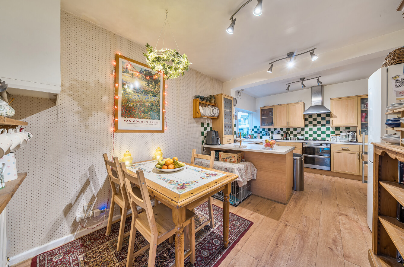 Newlands Avenue, Shirley, Southampton, Hampshire, SO15