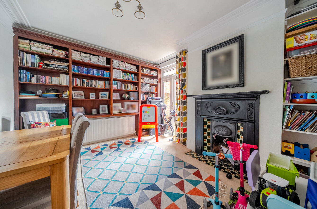 Norfolk Road, Shirley, Southampton, Hampshire, SO15 - Charters