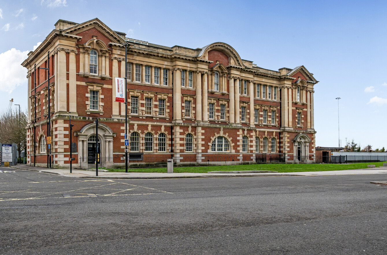 Platform Road, Ocean Village, Southampton, Hampshire, SO14