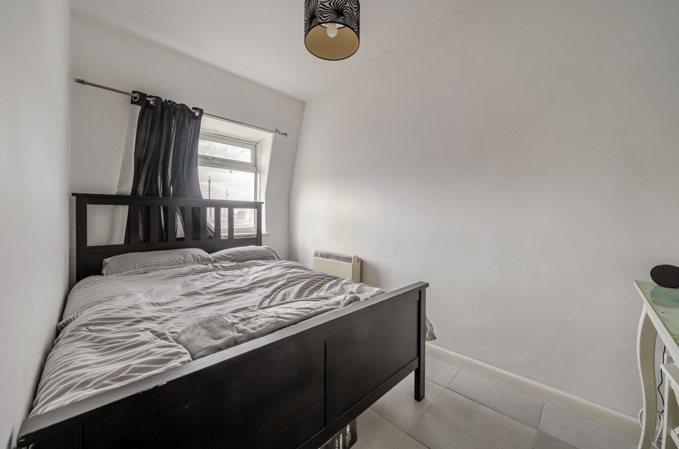 Canute Road, Southampton, Hampshire, SO14