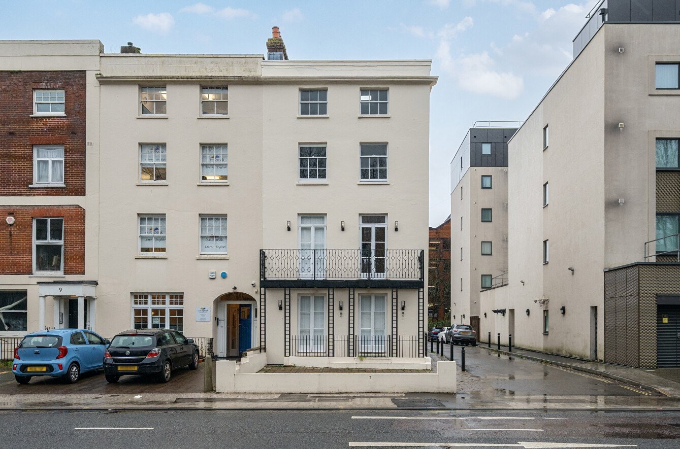 Cumberland Place, Southampton, Hampshire, SO15 - Charters