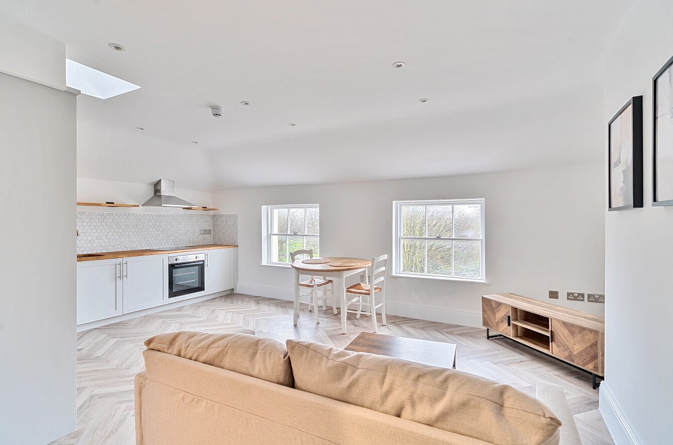 Cumberland Place, Southampton, Hampshire, SO15 - Charters