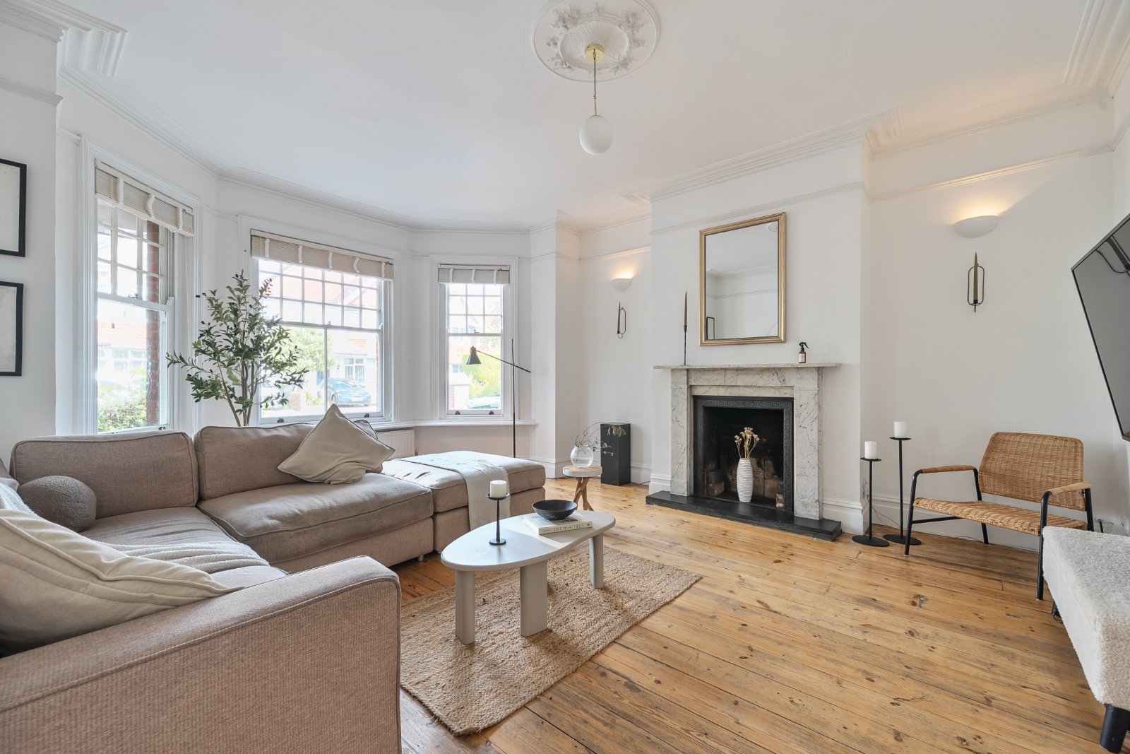 Upper Shirley Avenue, Upper Shirley, Southampton, Hampshire, SO15 - Charters