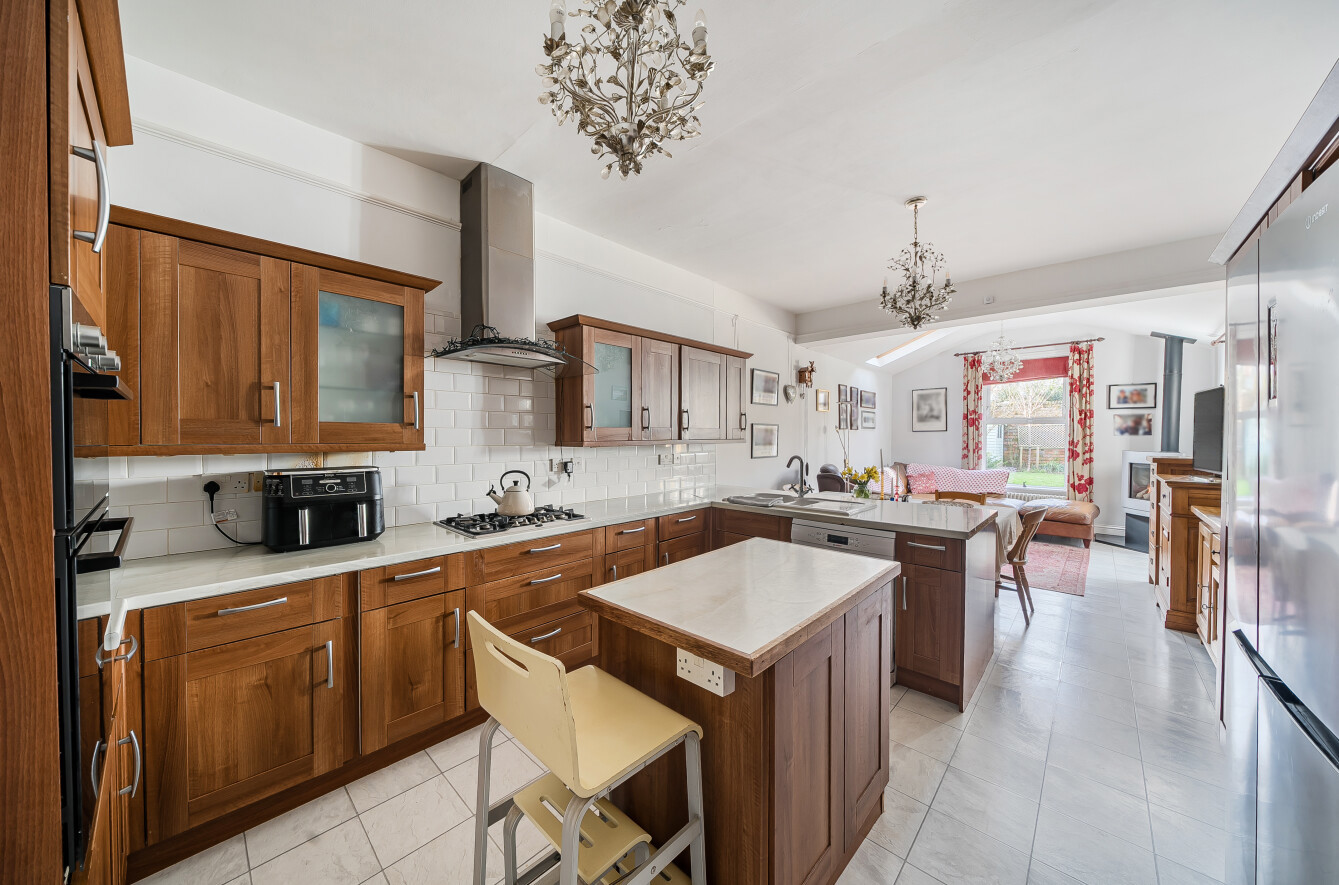 Shirley Avenue, Upper Shirley, Southampton, Hampshire, SO15