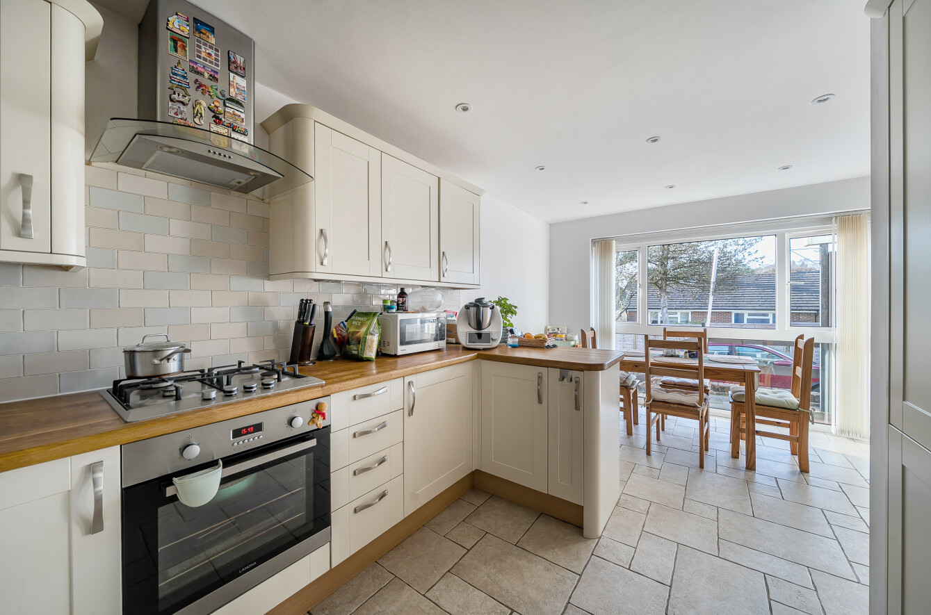 Lingwood Walk, Bassett, Southampton, Hampshire, SO16