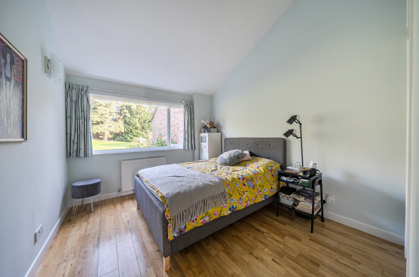 Lingwood Walk, Bassett, Southampton, Hampshire, SO16