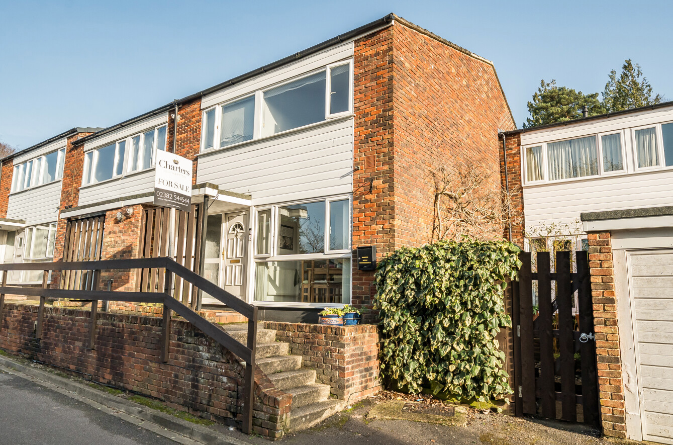 Lingwood Walk, Bassett, Southampton, Hampshire, SO16