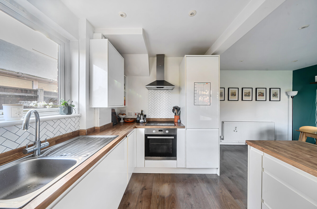 Parkside  Avenue, Millbrook, Southampton, Hampshire, SO16