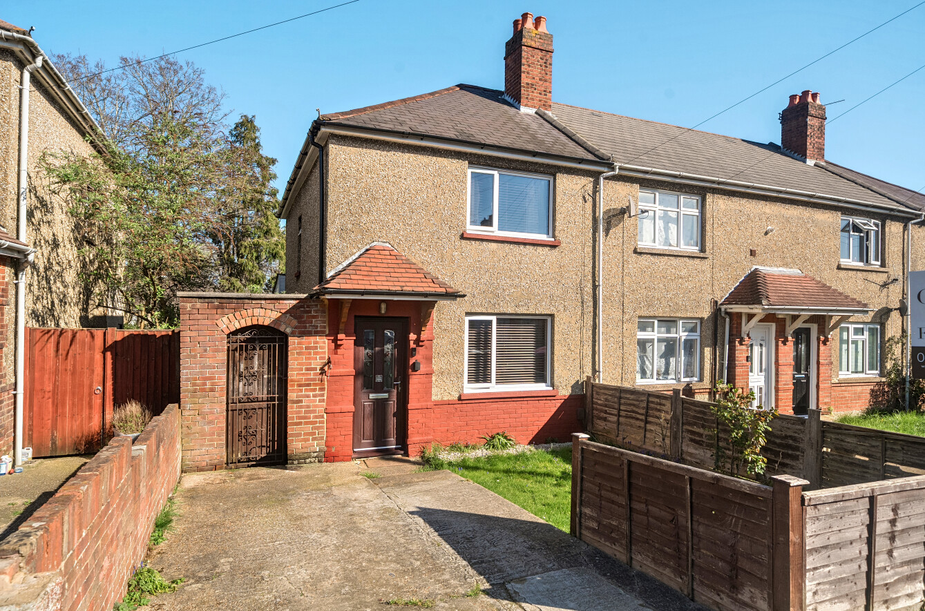 Honeysuckle Road, Bassett Green, Southampton, Hampshire, SO16