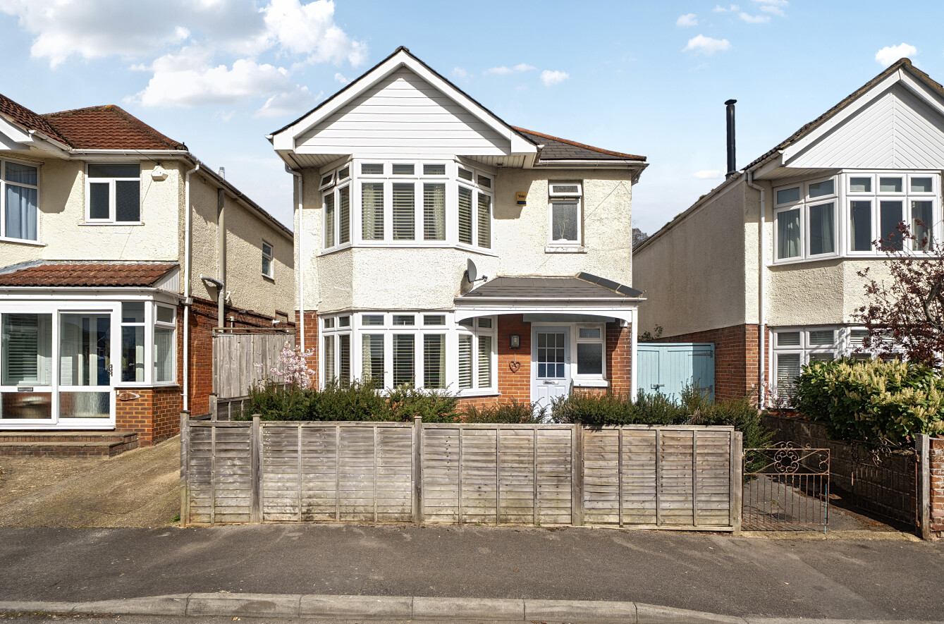 Claremont Crescent, Regents Park, Southampton, Hampshire, SO15