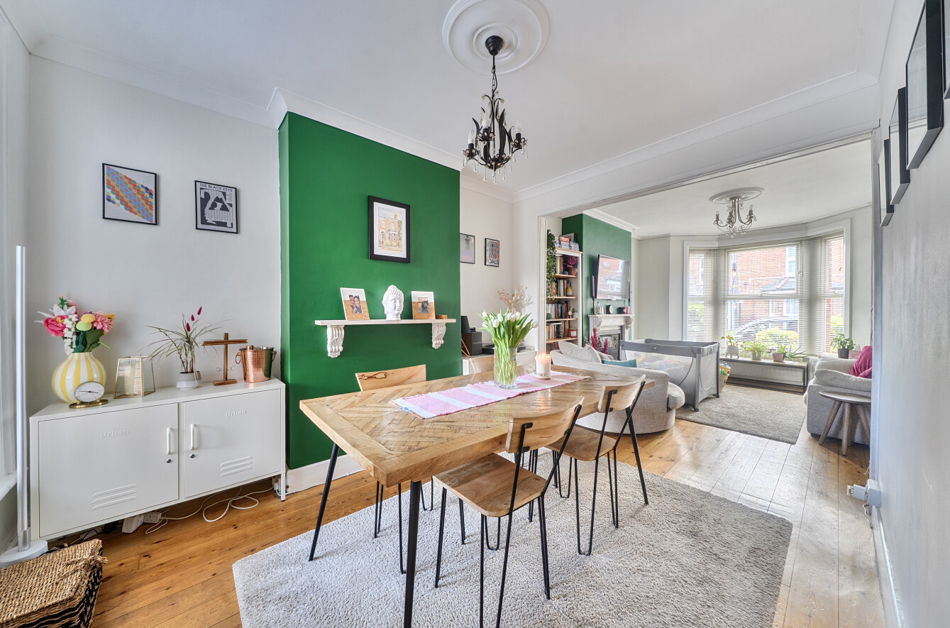 Marchwood Road, Freemantle, Southampton, Hampshire, SO15 - Charters