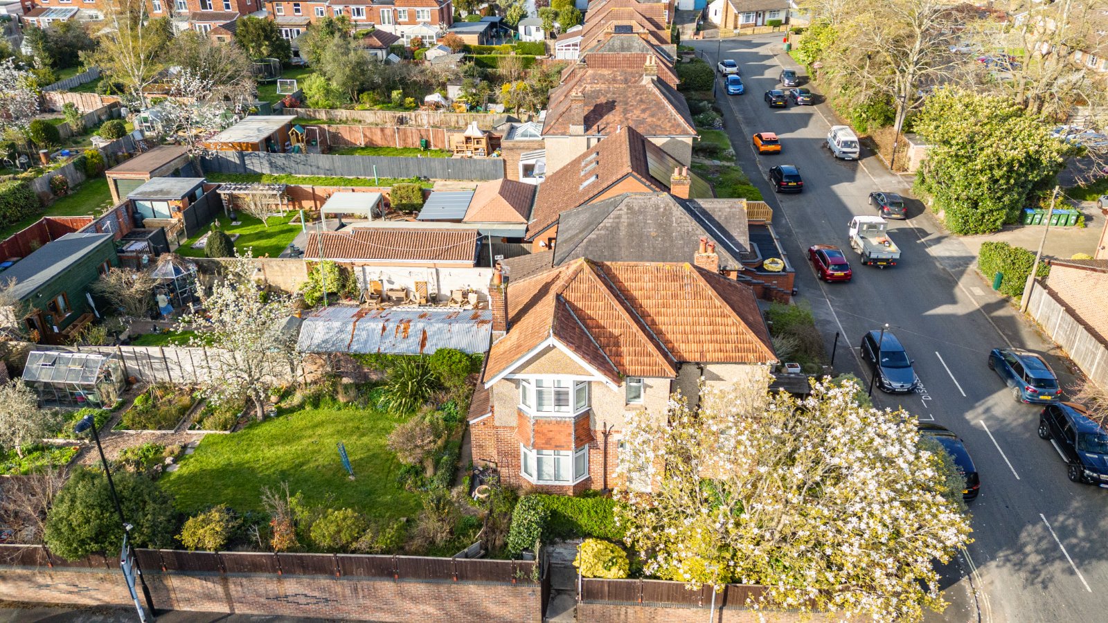 Bassett Green Road, Bassett, Southampton, Hampshire, SO16 - Charters