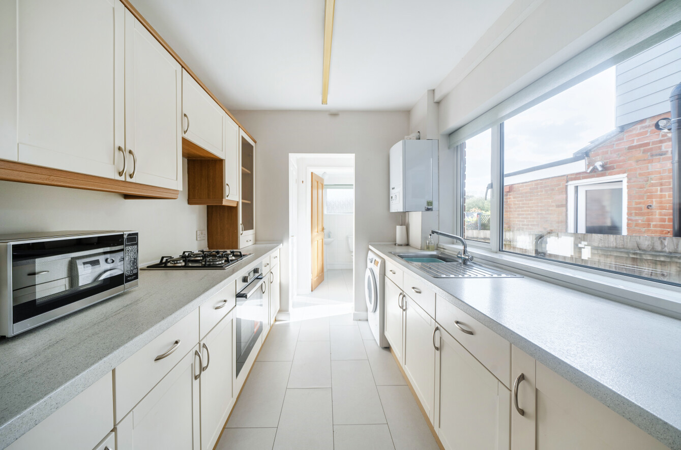 Pointout Road, Bassett, Southampton, Hampshire, SO16 Pointout Road, Bassett, Southampton, Hampshire, SO16 - Charters