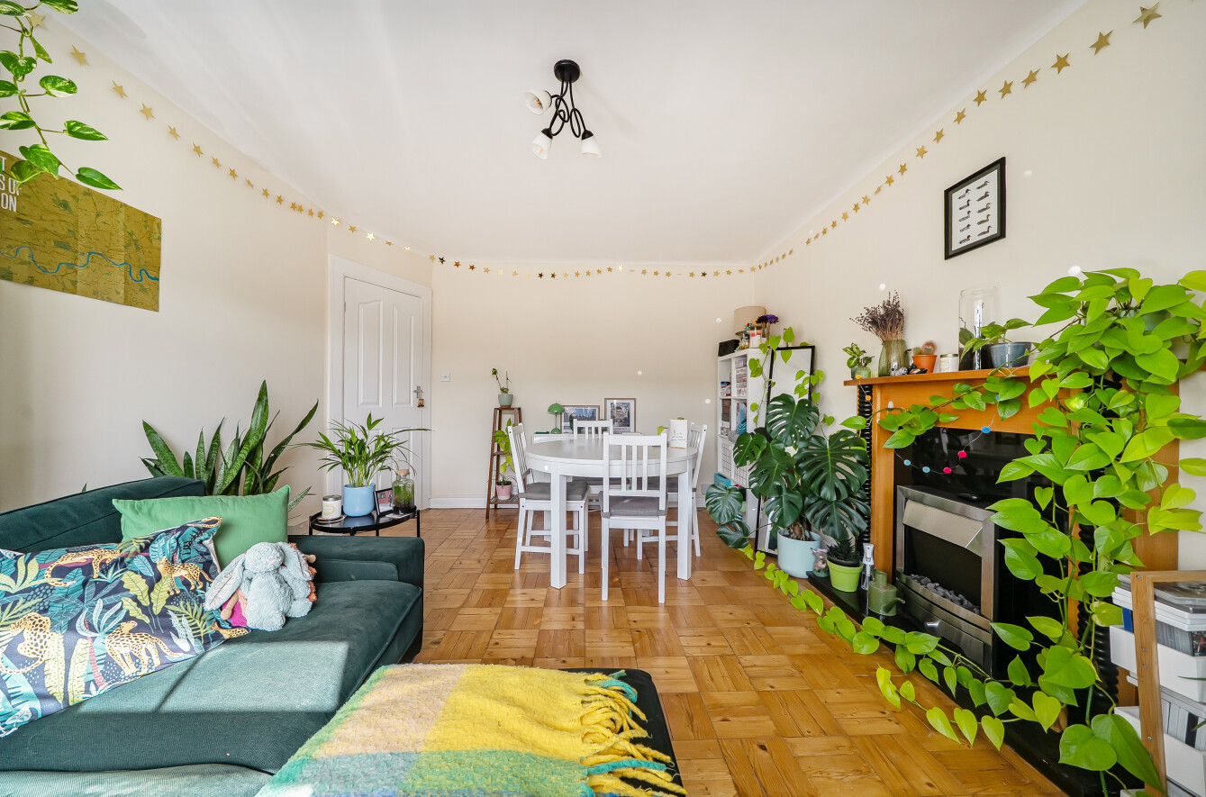 Silverdale Road, Banister Park, Southampton, Hampshire, SO15 Silverdale Road, Banister Park, Southampton, Hampshire, SO15 - Charters